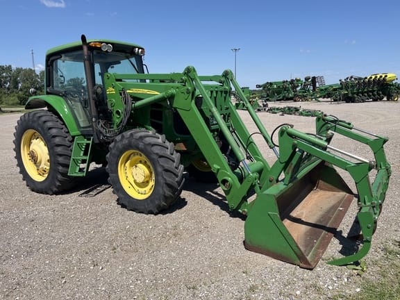 2011 John Deere 7330 Equipment Image0