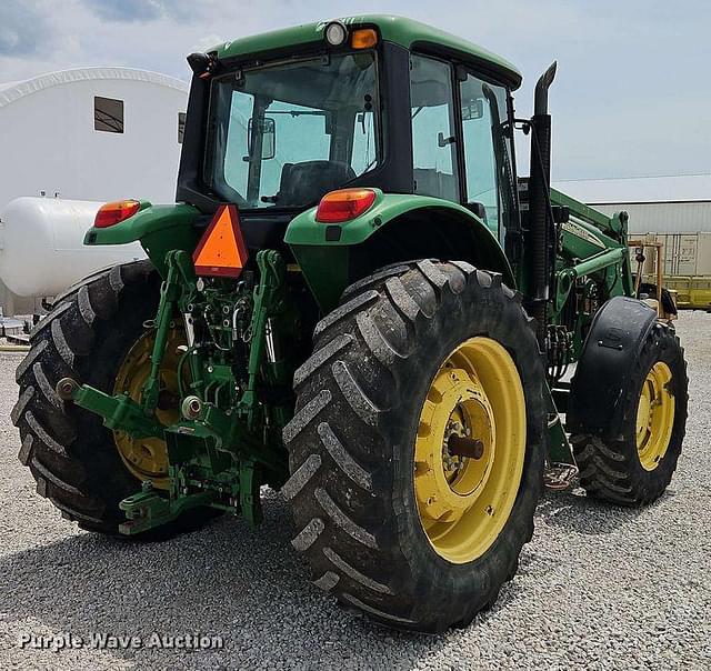 Image of John Deere 7330 equipment image 4