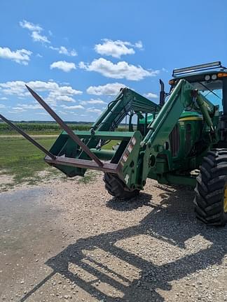Image of John Deere 7330 equipment image 2