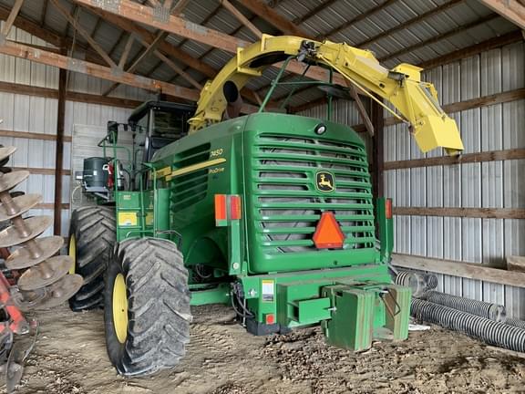 Image of John Deere 7450 equipment image 2