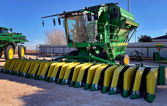 Image of John Deere 7460 Primary image