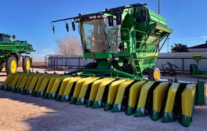 2011 John Deere 7460 Image