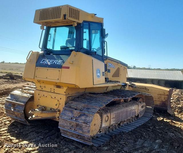 Image of John Deere 750J equipment image 4