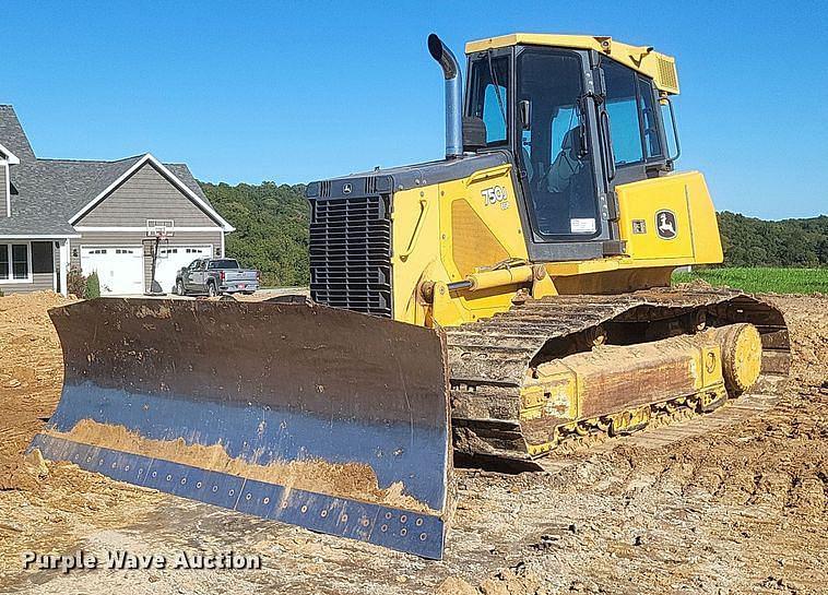 Image of John Deere 750J Primary image