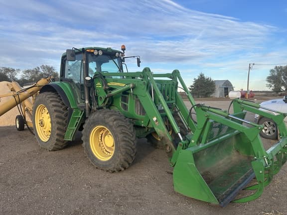Image of John Deere 7530 Premium equipment image 1