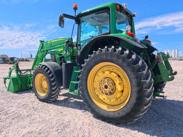 Image of John Deere 7530 Premium equipment image 2