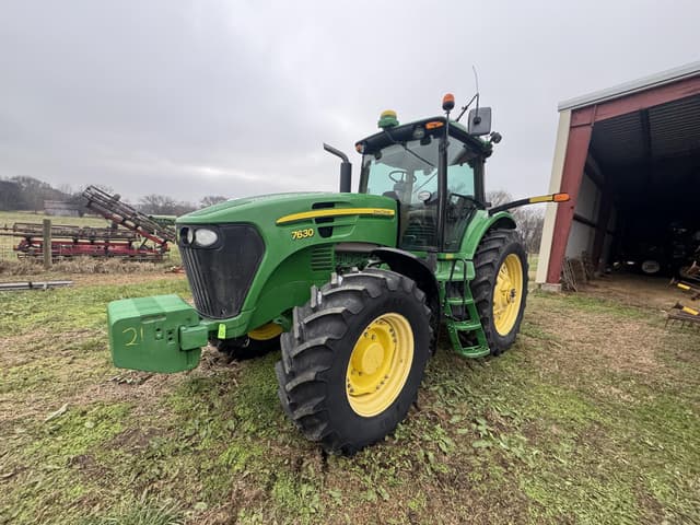 Image of John Deere 7630 equipment image 1