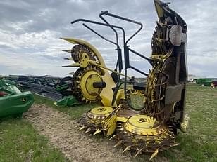 Main image John Deere 770 8