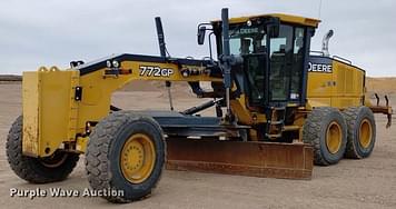 Main image John Deere 772G