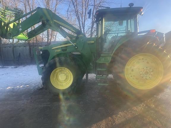 Image of John Deere 7730 equipment image 1