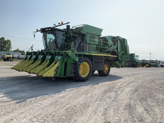 Main image John Deere 7760