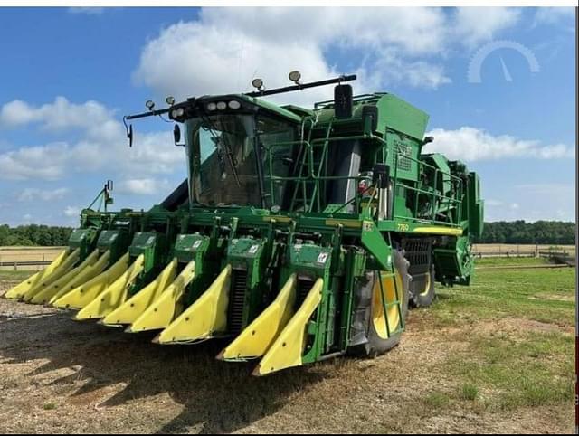 Image of John Deere 7760 equipment image 1