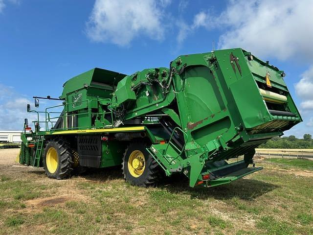 Image of John Deere 7760 equipment image 2