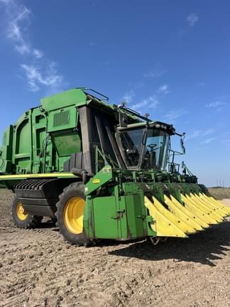 Main image John Deere 7760