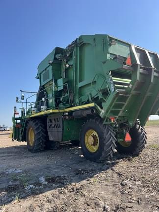 Image of John Deere 7760 equipment image 3