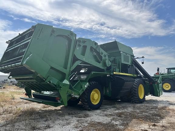 Image of John Deere 7760 equipment image 3