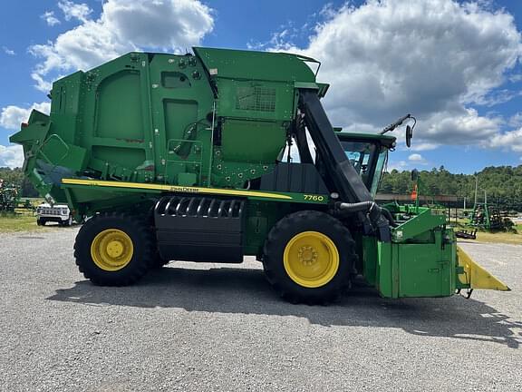 Image of John Deere 7760 equipment image 4