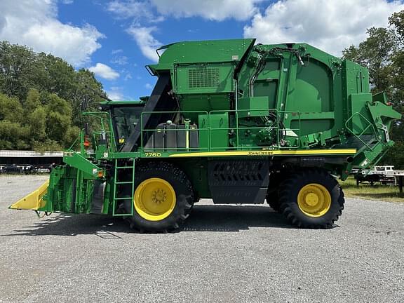 Image of John Deere 7760 equipment image 1