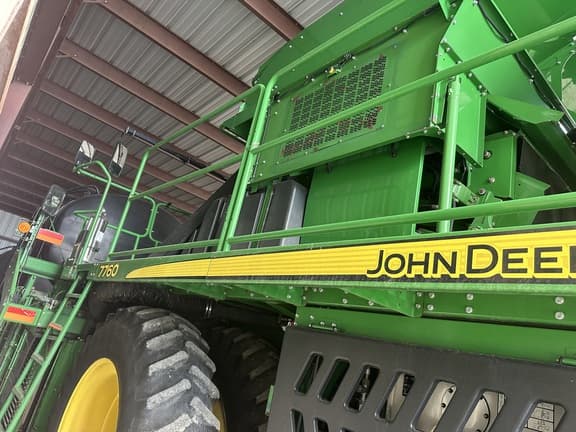 Image of John Deere 7760 equipment image 2