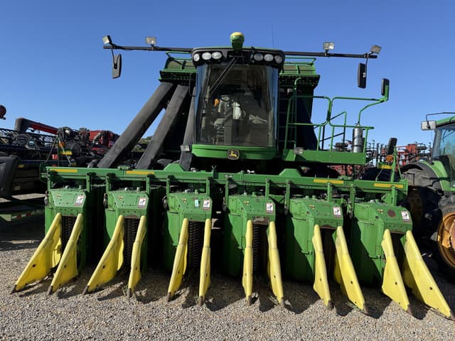 Image of John Deere 7760 equipment image 1