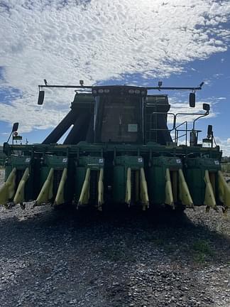 Image of John Deere 7760 equipment image 1