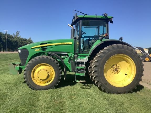 2011 John Deere 7830 Image