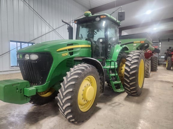 2011 John Deere 7830 Equipment Image0