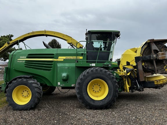 Main image John Deere 7950
