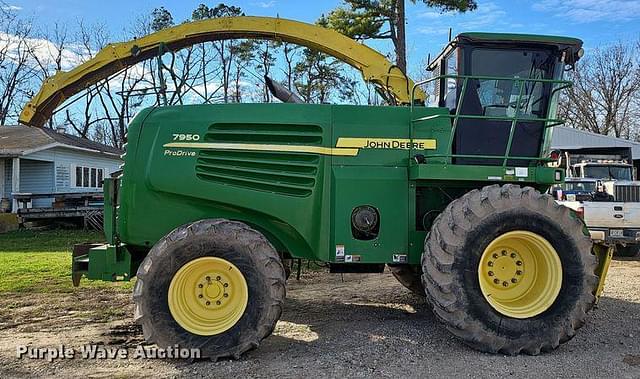 Image of John Deere 7950 equipment image 3