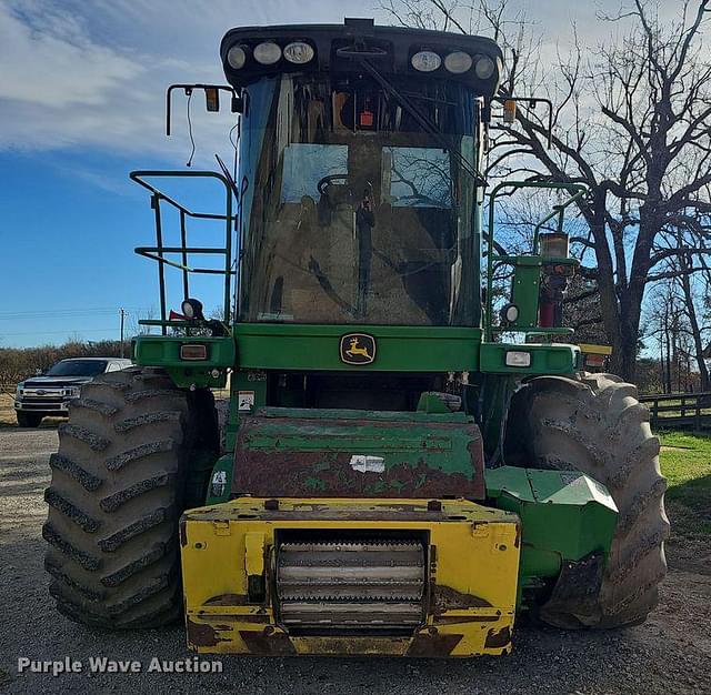 Image of John Deere 7950 equipment image 1