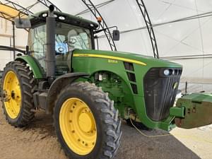 2011 John Deere 8225R Image