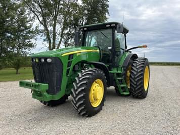 Main image John Deere 8225R