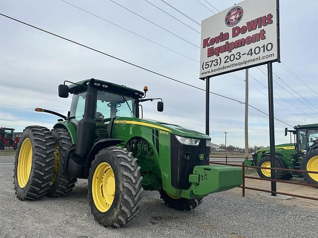 Image of John Deere 8235R equipment image 1