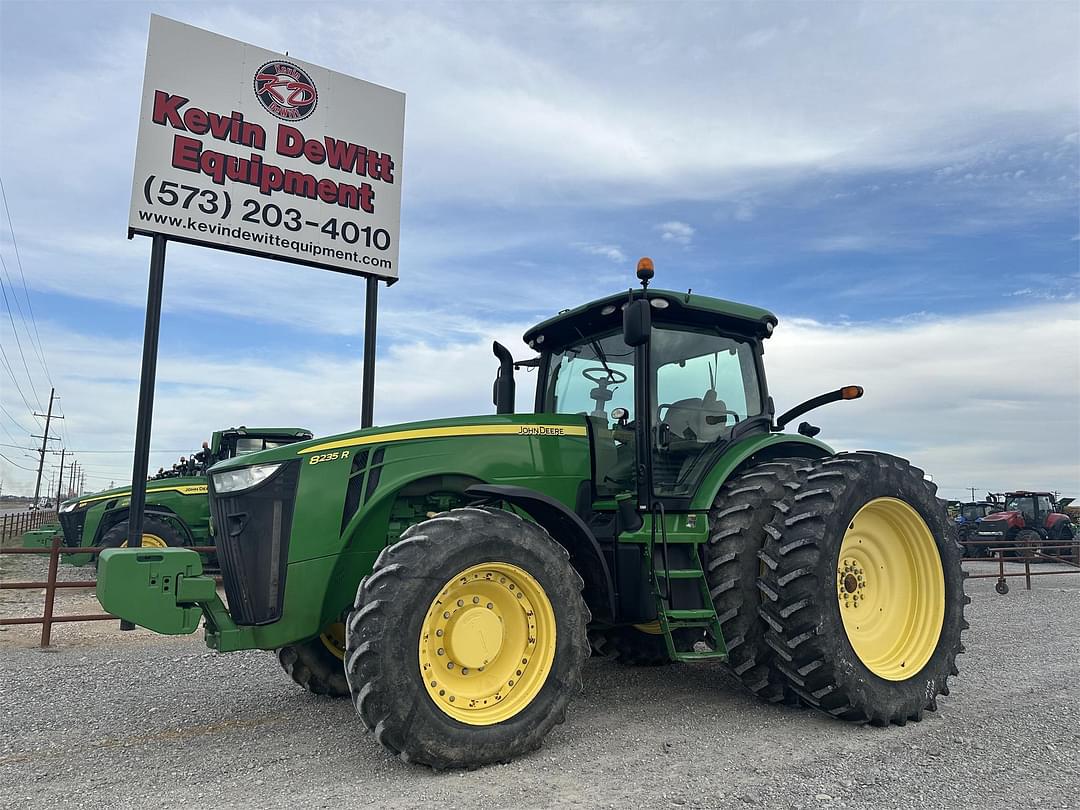 Image of John Deere 8235R Primary image