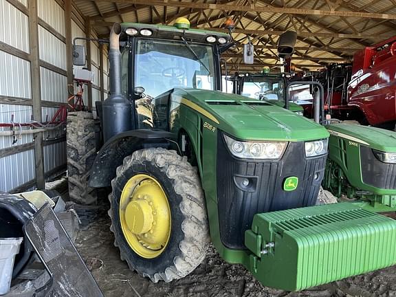 Image of John Deere 8235R Primary image