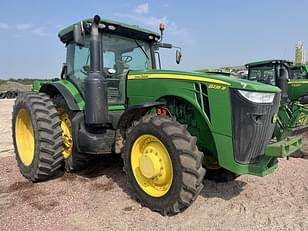 Main image John Deere 8235R 1