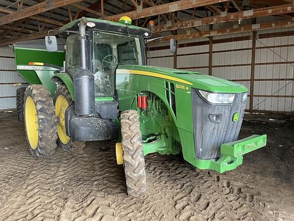 2011 John Deere 8235R Equipment Image0