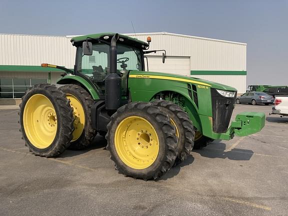 Image of John Deere 8235R Primary image