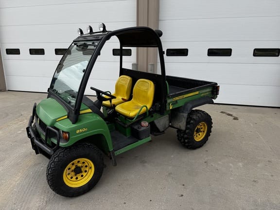 2011 John Deere Gator XUV 825i Equipment Image0