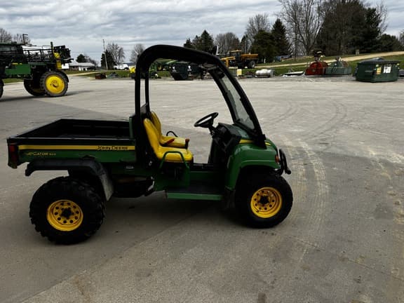 Image of John Deere Gator XUV 825i equipment image 4
