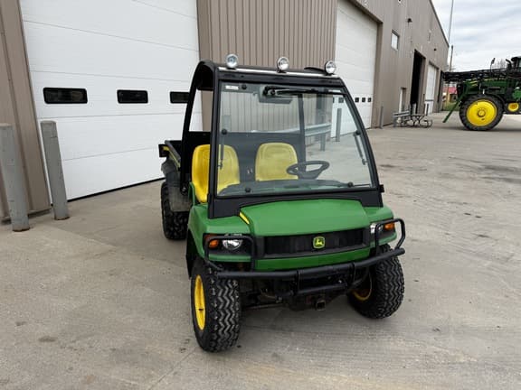 Image of John Deere Gator XUV 825i equipment image 2