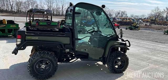 Image of John Deere Gator XUV 825i equipment image 4