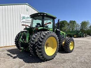 Main image John Deere 8260R 23