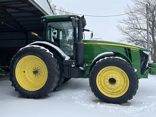 Main image John Deere 8260R 0