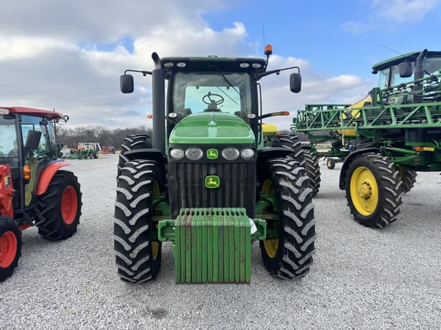 Image of John Deere 8270R equipment image 1