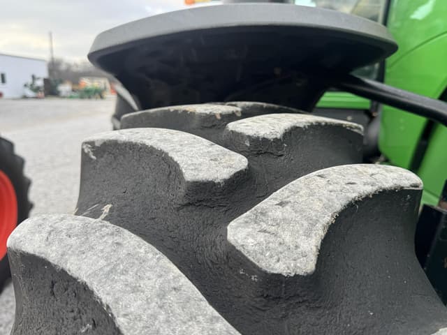 Image of John Deere 8270R equipment image 4