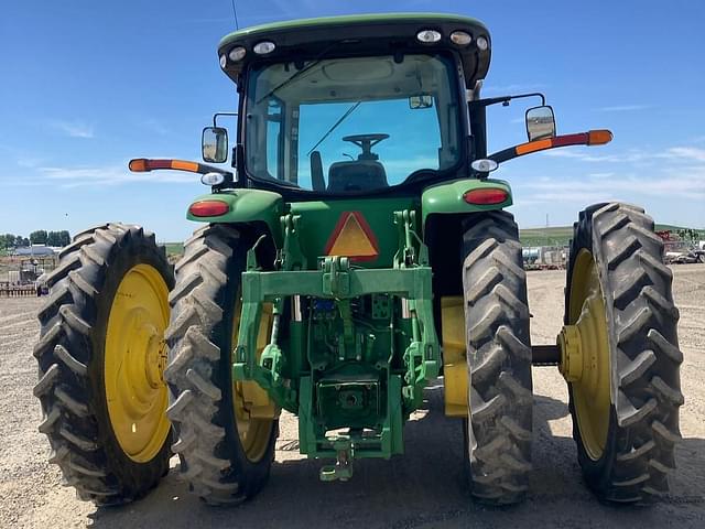 Image of John Deere 8270R equipment image 3