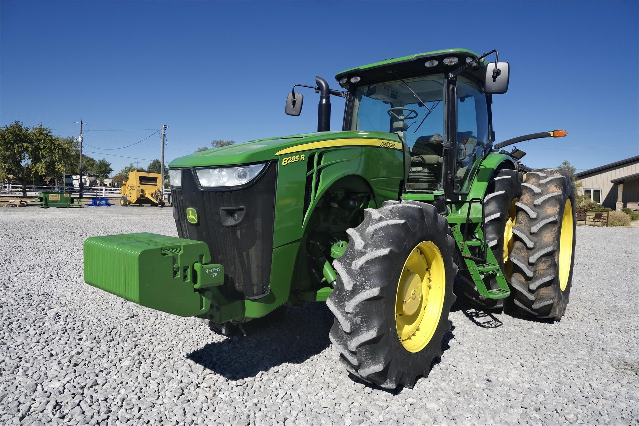 2011 John Deere 8285R Image