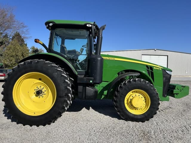 Image of John Deere 8285R equipment image 3