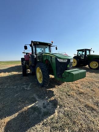 Image of John Deere 8285R equipment image 2